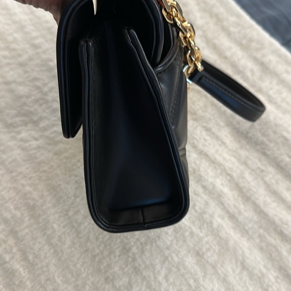 Black quilted evening bag, never used! - Picture 5 of 9